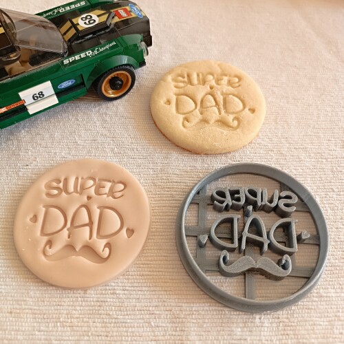 SUPER DAD